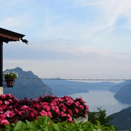 Sun Paradise Mountain Iseo Hospitality 아파트 *